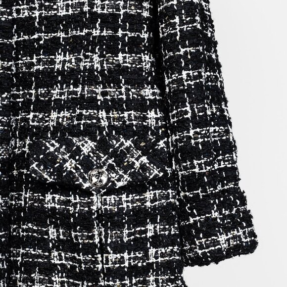Chanel Bouclè Fantasy Tweed Planisphere Black White Short Jacket - Picture 7 of 16